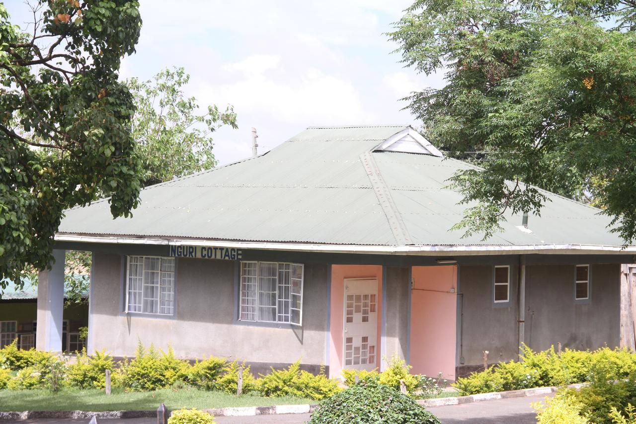 Sheywe Hotel Kakamega Extérieur photo
