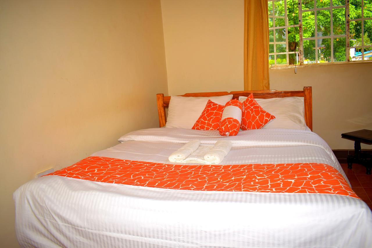 Sheywe Hotel Kakamega Extérieur photo