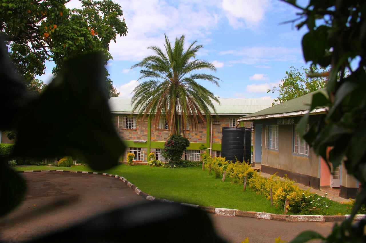 Sheywe Hotel Kakamega Extérieur photo